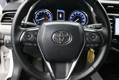 2020 Toyota Camry SE