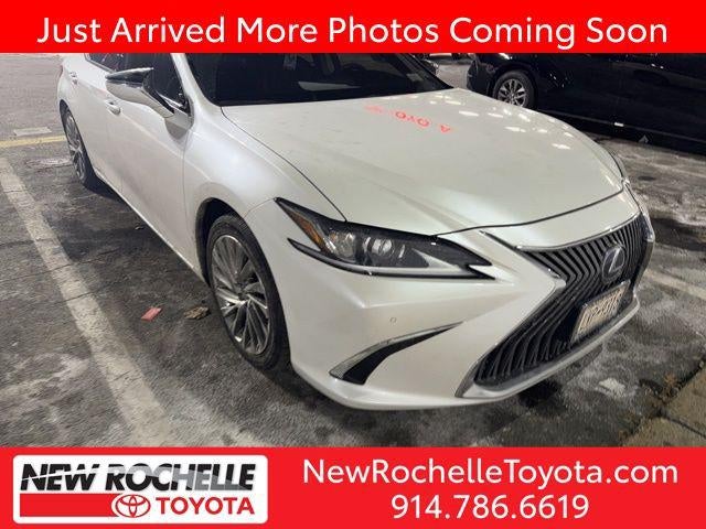 2021 Lexus ES 300h Luxury