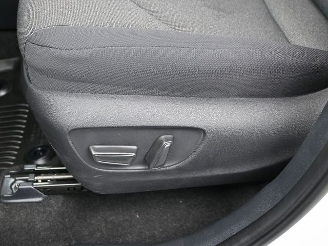 2025 Toyota Grand Highlander LE