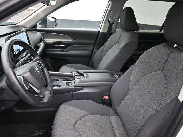 2025 Toyota Grand Highlander LE