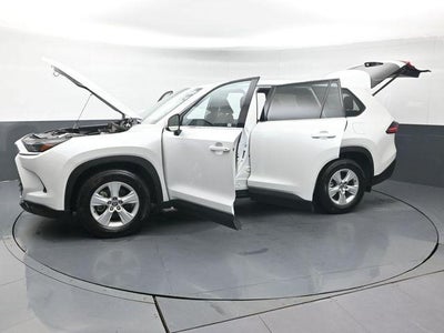 2025 Toyota Grand Highlander LE
