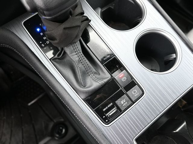 2025 Toyota Sienna LE 8 Passenger