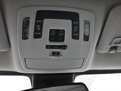 2025 Toyota Sienna LE 8 Passenger