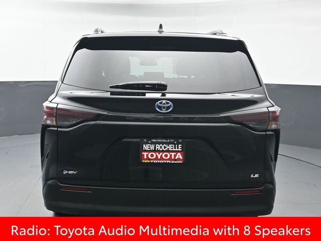 2025 Toyota Sienna LE 8 Passenger