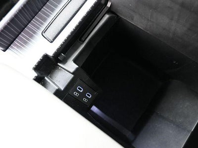 2025 Toyota Sienna LE 8 Passenger