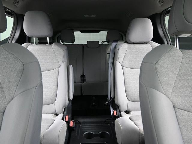 2025 Toyota Sienna LE 8 Passenger