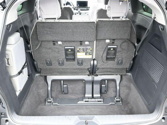 2025 Toyota Sienna LE 8 Passenger