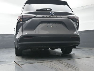 2024 Toyota Sienna LE 8 Passenger