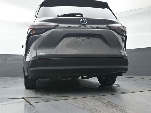 2024 Toyota Sienna LE 8 Passenger