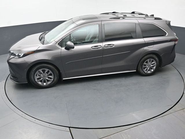 2024 Toyota Sienna LE 8 Passenger