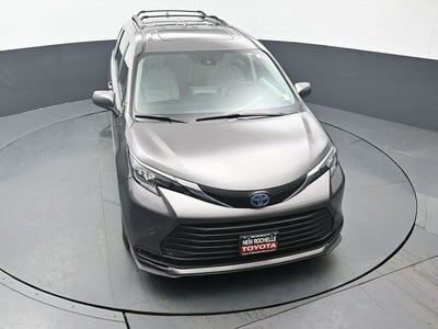 2024 Toyota Sienna LE 8 Passenger