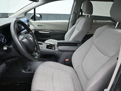 2024 Toyota Sienna LE 8 Passenger