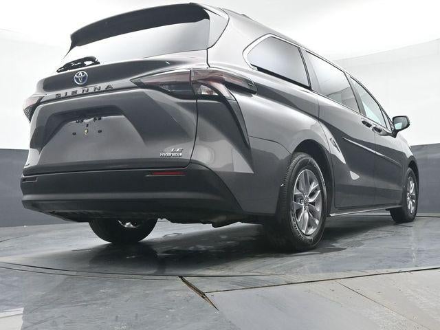 2024 Toyota Sienna LE 8 Passenger