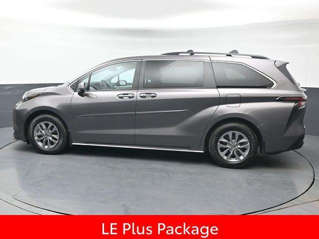2024 Toyota Sienna LE 8 Passenger