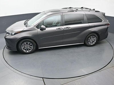 2024 Toyota Sienna LE 8 Passenger