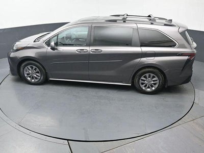 2024 Toyota Sienna LE 8 Passenger