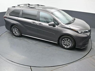 2024 Toyota Sienna LE 8 Passenger