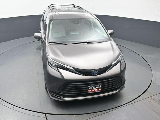 2024 Toyota Sienna LE 8 Passenger