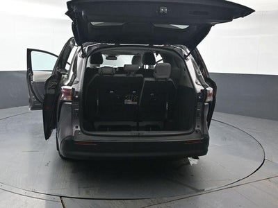 2024 Toyota Sienna LE 8 Passenger