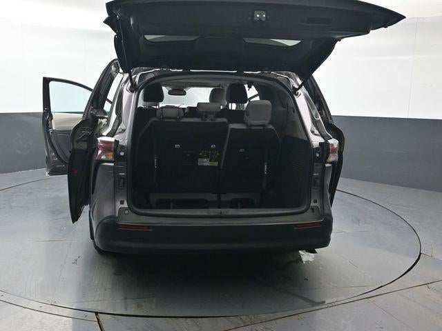 2024 Toyota Sienna LE 8 Passenger