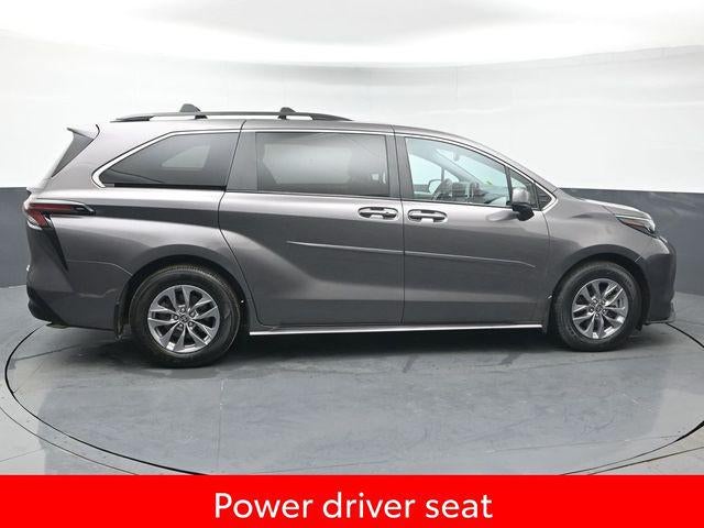 2024 Toyota Sienna LE 8 Passenger