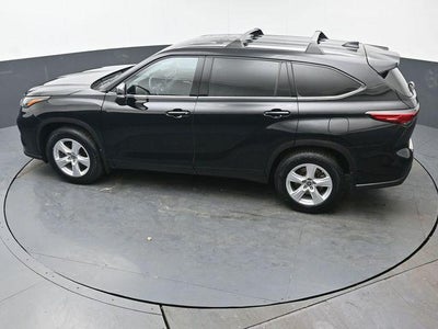 2022 Toyota Highlander LE