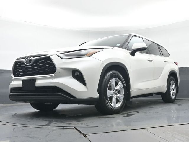 2021 Toyota Highlander LE