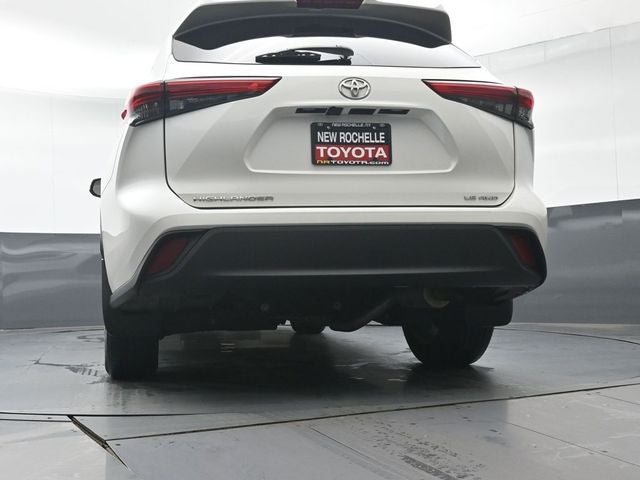 2021 Toyota Highlander LE