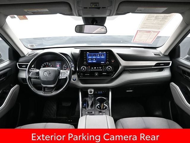 2022 Toyota Highlander LE