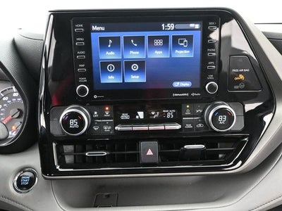 2022 Toyota Highlander LE