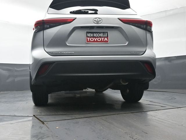 2022 Toyota Highlander LE