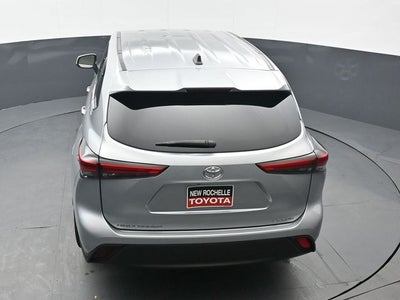 2022 Toyota Highlander LE