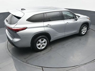 2022 Toyota Highlander LE