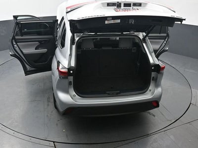 2022 Toyota Highlander LE