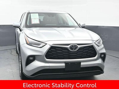 2022 Toyota Highlander LE