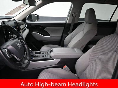 2022 Toyota Highlander LE