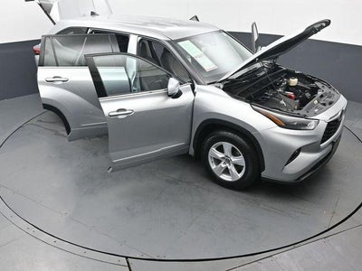 2022 Toyota Highlander LE