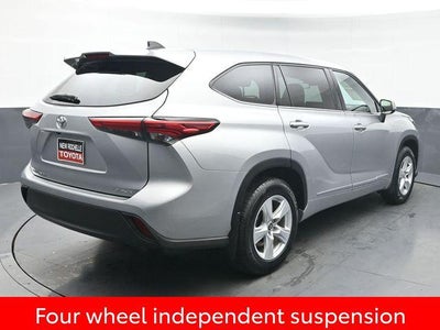 2022 Toyota Highlander LE