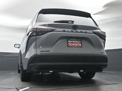 2025 Toyota Sienna Woodland Edition 7 Passenger