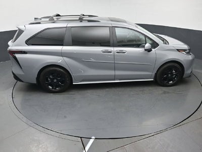 2025 Toyota Sienna Woodland Edition 7 Passenger