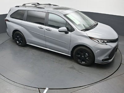2025 Toyota Sienna Woodland Edition 7 Passenger