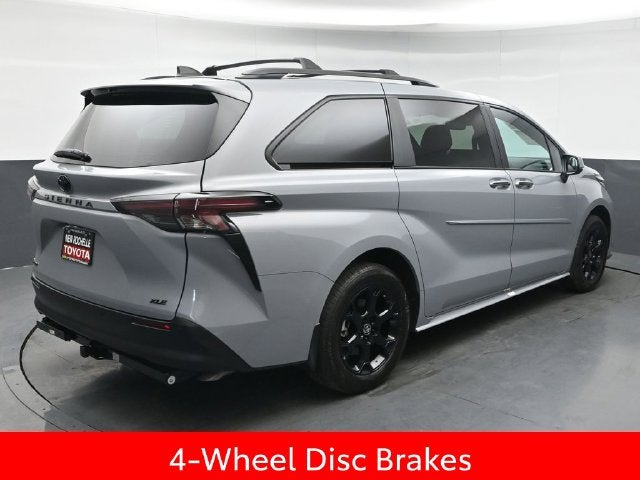 2025 Toyota Sienna Woodland Edition 7 Passenger