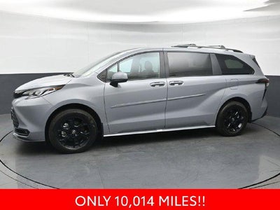 2025 Toyota Sienna Woodland Edition 7 Passenger