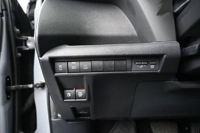 2025 Toyota Sienna Woodland Edition 7 Passenger