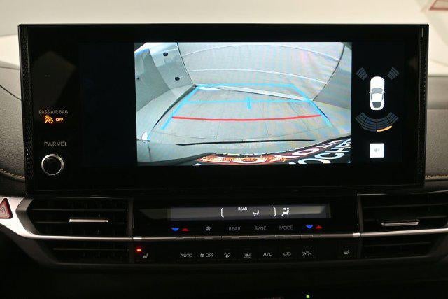 2025 Toyota Sienna Woodland Edition 7 Passenger