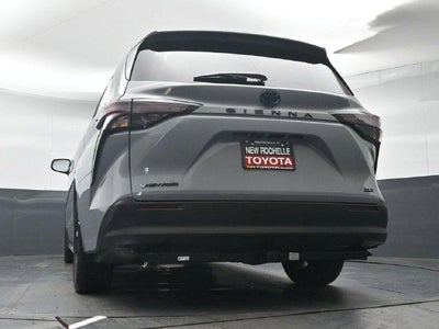 2025 Toyota Sienna Woodland Edition 7 Passenger