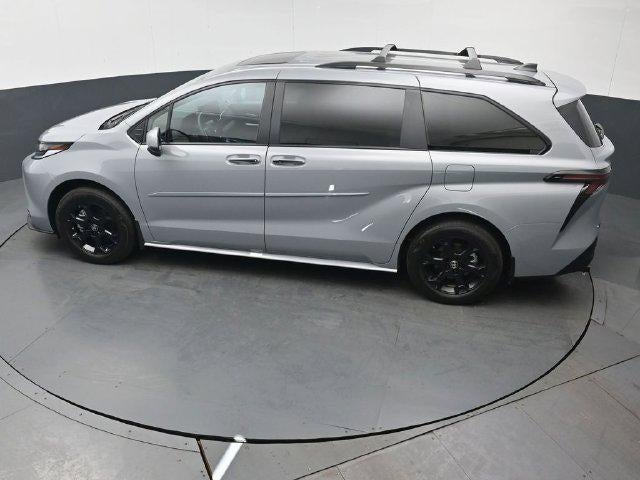2025 Toyota Sienna Woodland Edition 7 Passenger