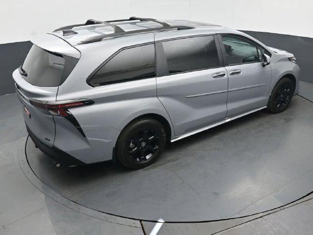 2025 Toyota Sienna Woodland Edition 7 Passenger