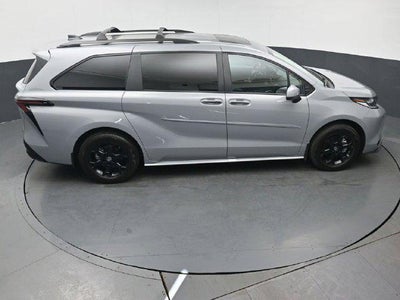 2025 Toyota Sienna Woodland Edition 7 Passenger