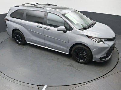 2025 Toyota Sienna Woodland Edition 7 Passenger